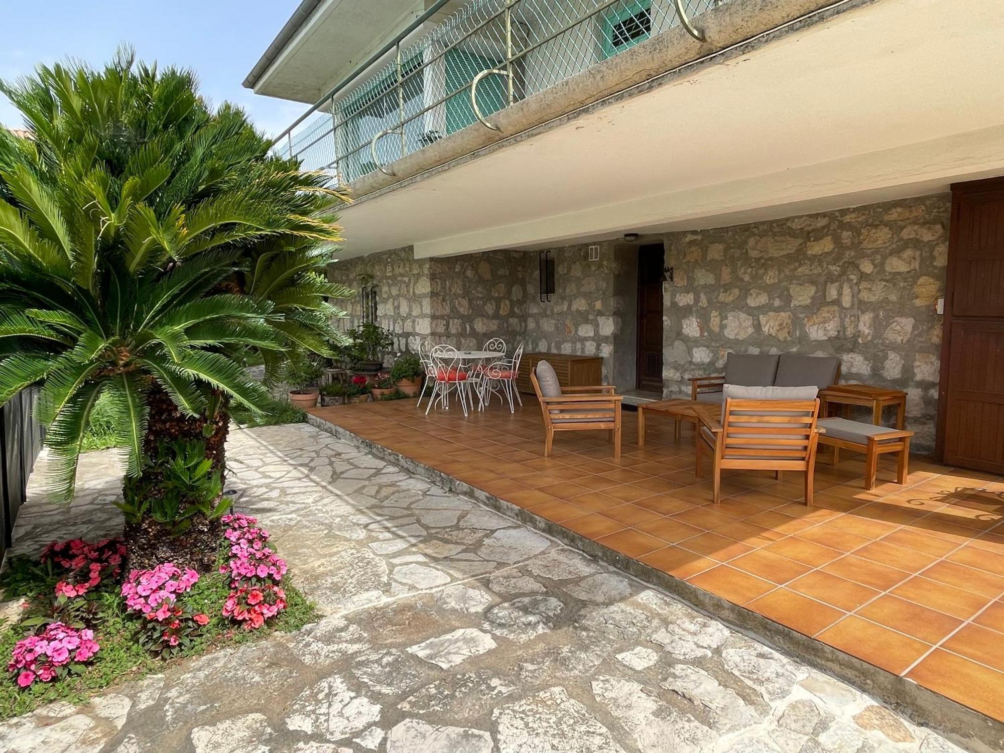 Bas De Villa Avec Acces Piscine Pres De Nice Cannes Monaco Carros Zewnętrze zdjęcie